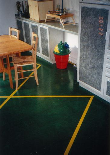 Colour Gruen Custom Borduere Gelb Kueche Bad Hombrug – Korkboden Referenz von Naturo Bodenbeläge