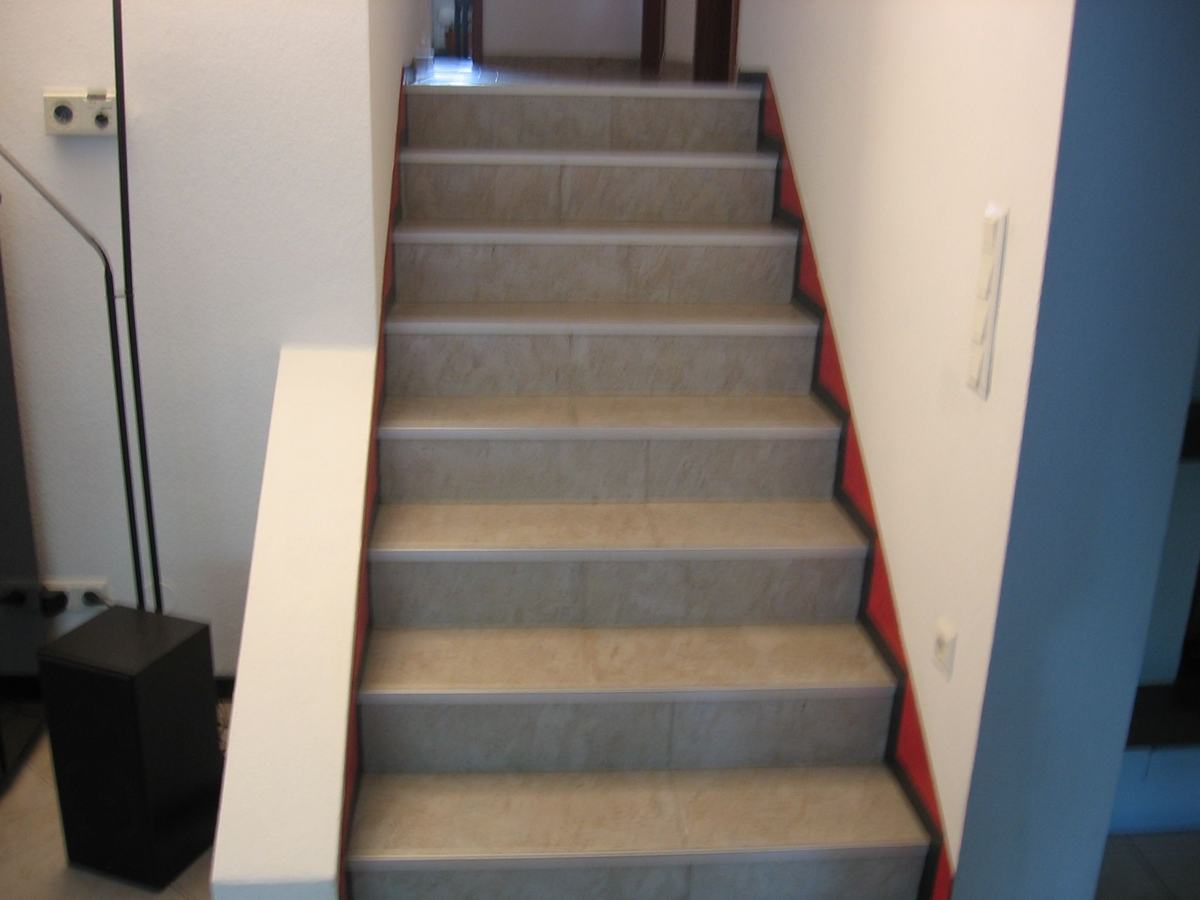 Modern Treppe – Korkboden Referenz von Naturo Bodenbeläge