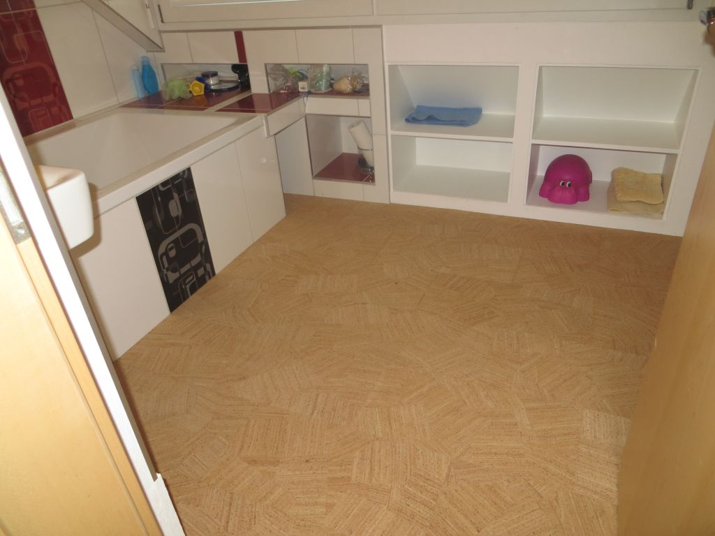 Pic Fino Naturkork Bad – Korkboden Referenz von Naturo Bodenbeläge